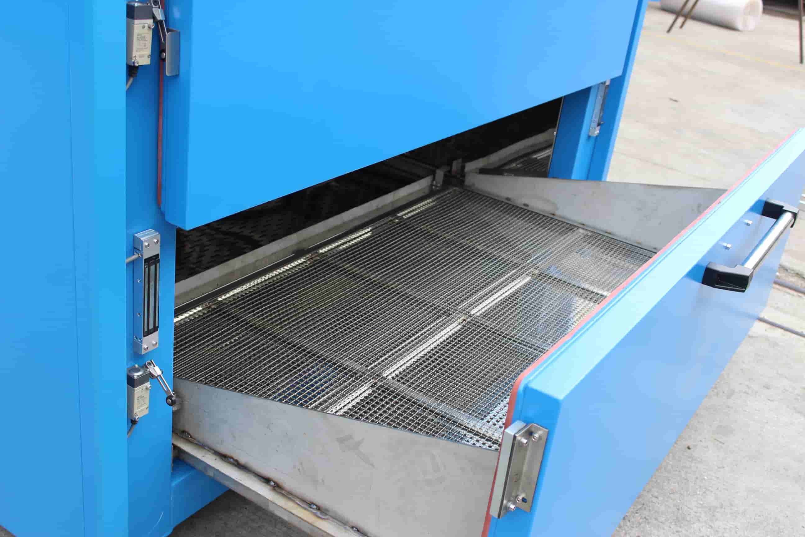 NMT-QC-9635 Car interior oven