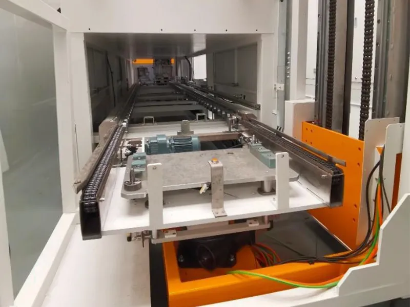 Heating and cooling furnace